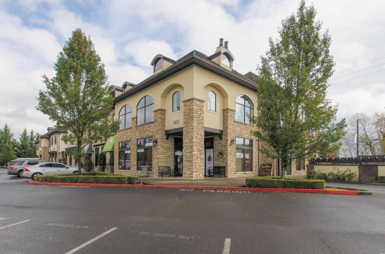 The Dundee - A Trace Hotel Exterior photo